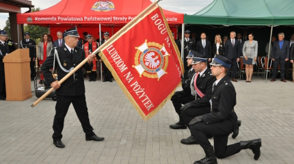 Uroczystość nadania sztandaru Ochotniczej Straży Pożarnej we Wronowie