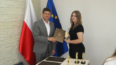 Zdjęcie ze spotkania z wzorowymi uczniami