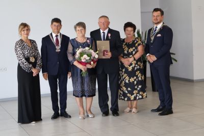 Zdjęcie z obchodów jubileuszu 50-lecia pożycia małżeńskiego