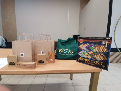 Zdjęcie z mistrzostw gminy w warcabach klasycznych