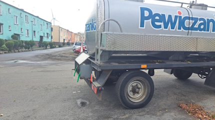 Beczkowóz z wodą pitną